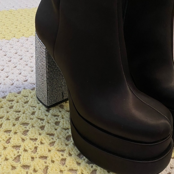 Party/Going Out Heels! - Picture 4 of 4